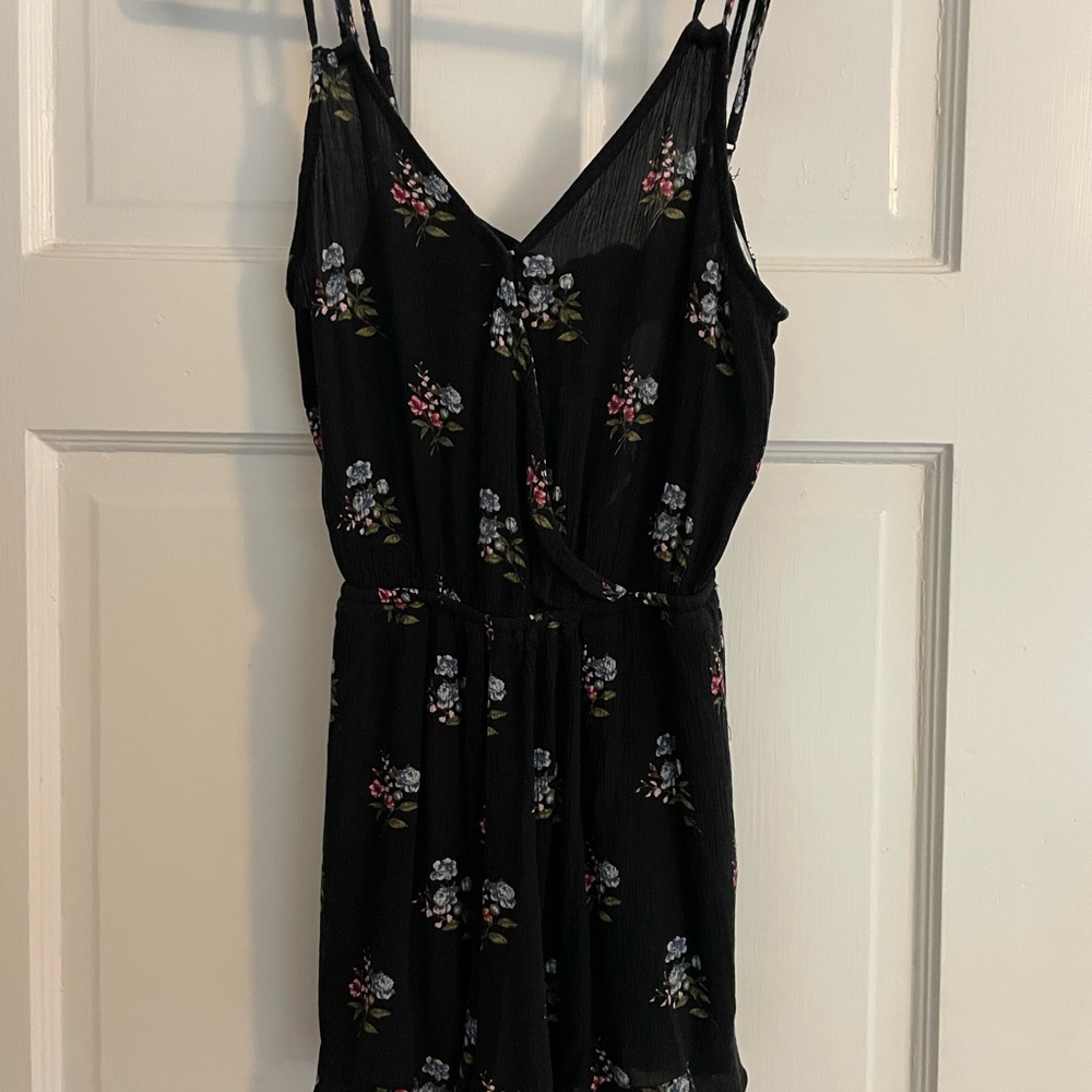 American Eagle Outfitters Black Floral Romper